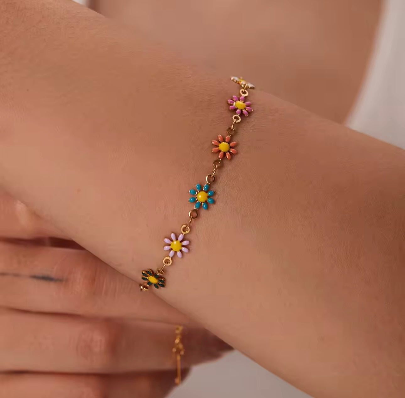 PULSERA MARGARITAS DE COLORES