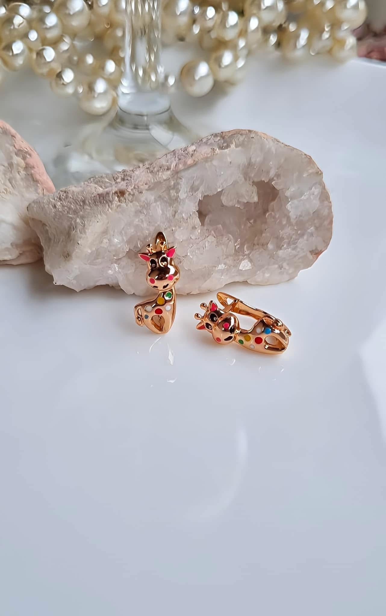 ARETES JIRAFITA