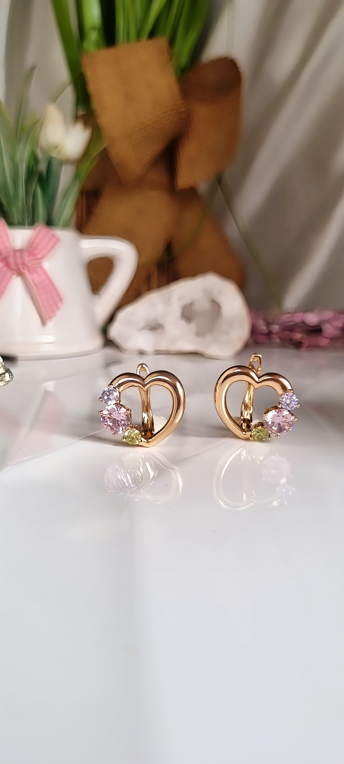 ARETES ELIN