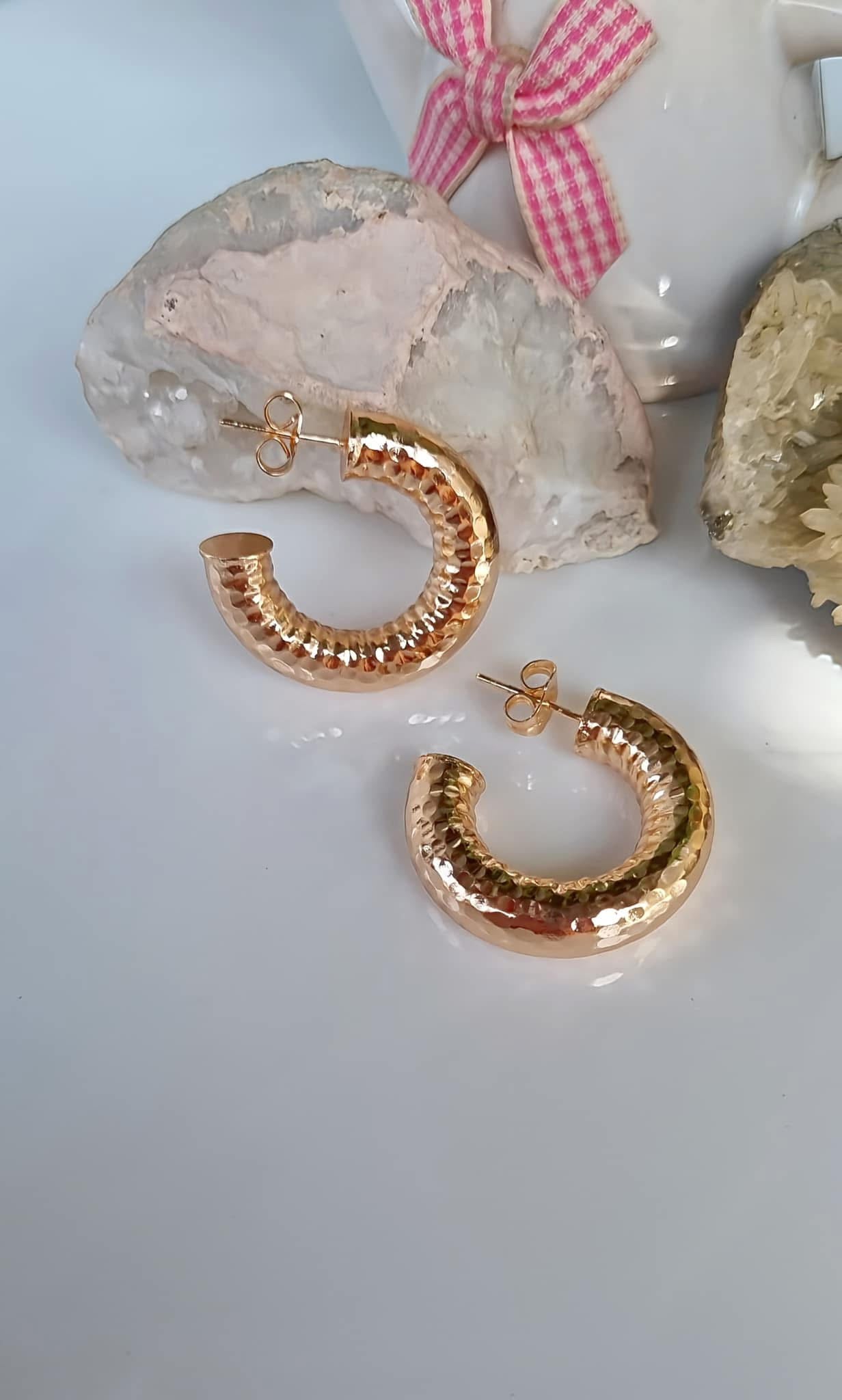 ARETES YELI