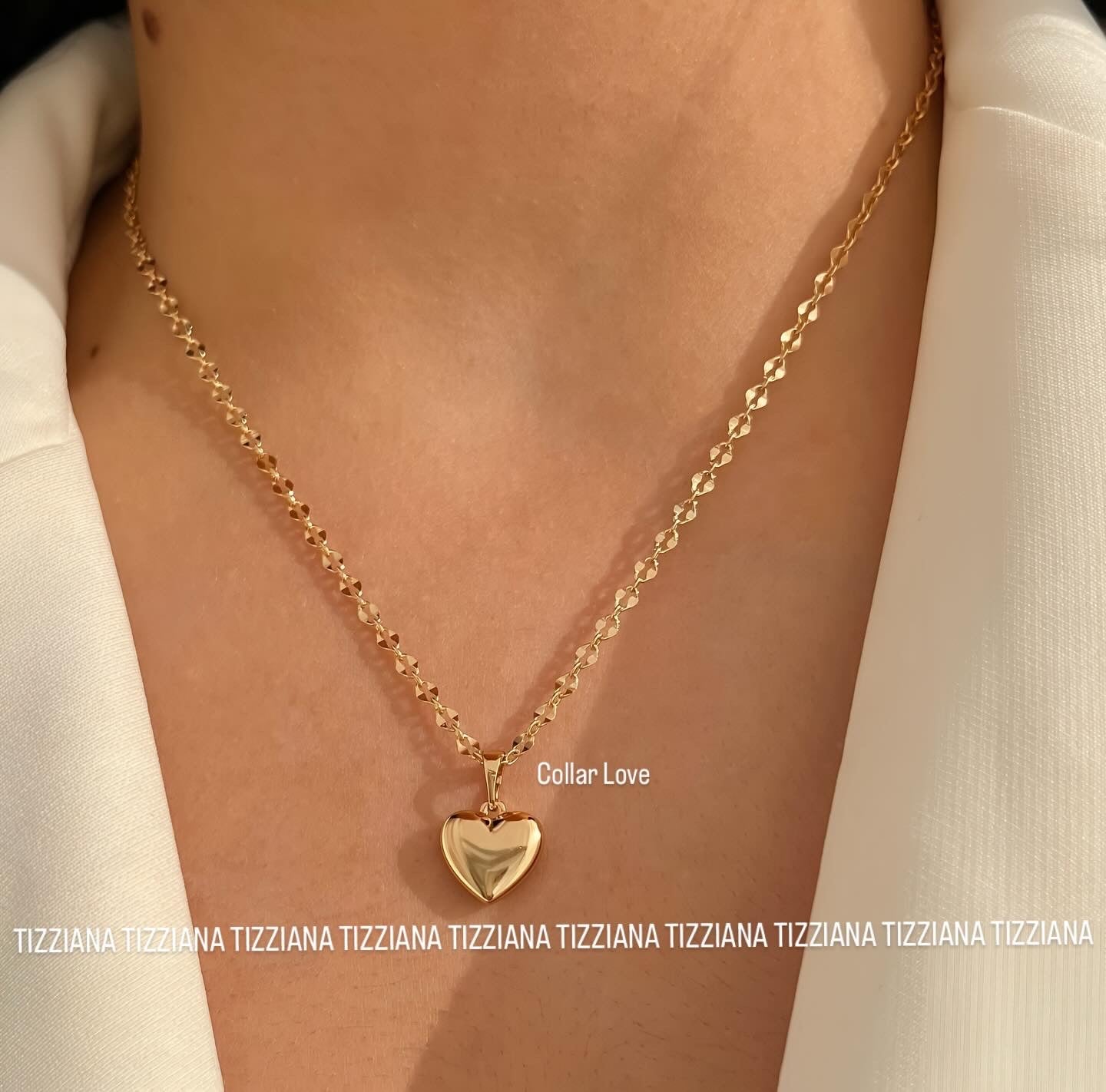 COLLAR LOVE