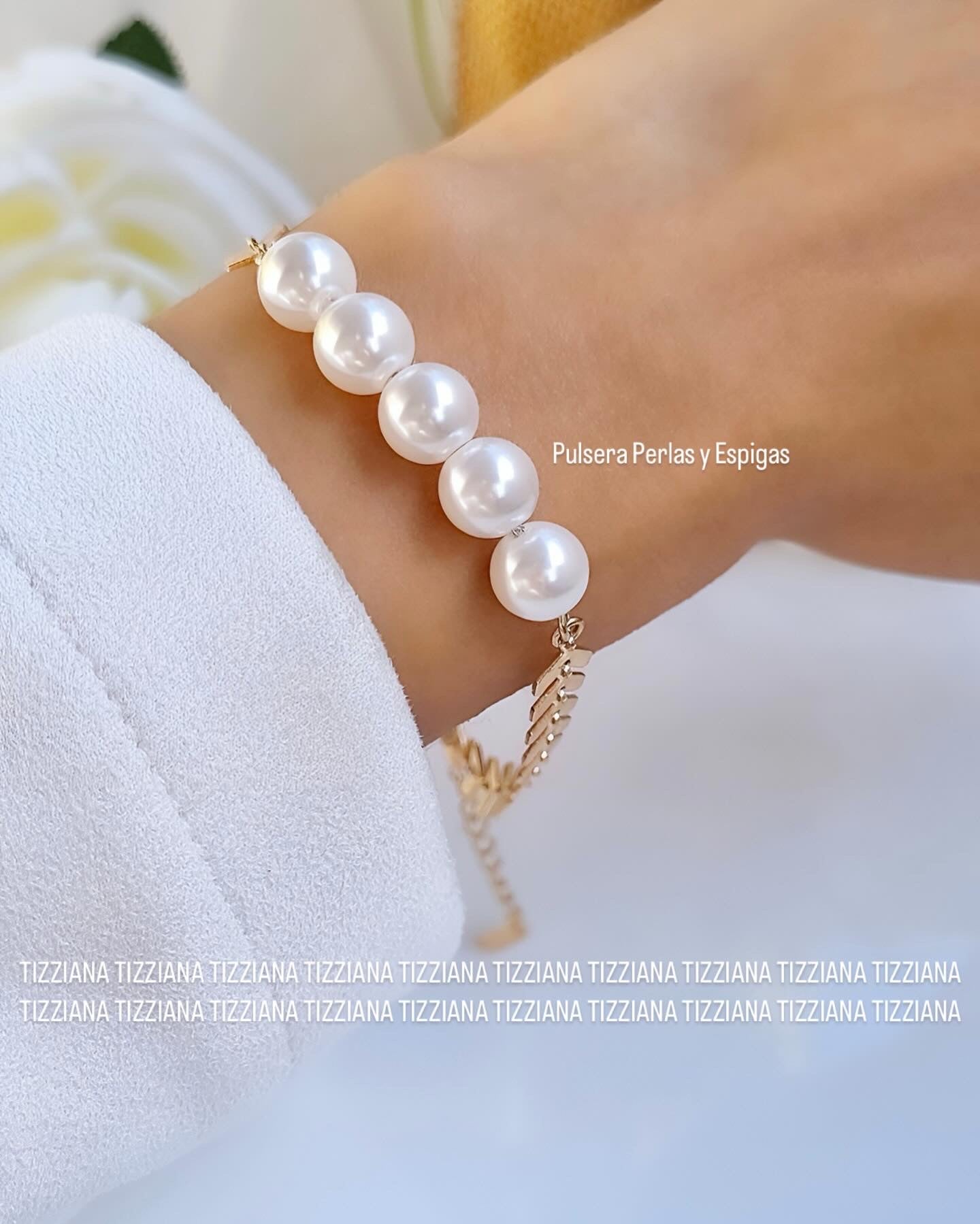 PULSERA PERLAS Y ESPIGAS