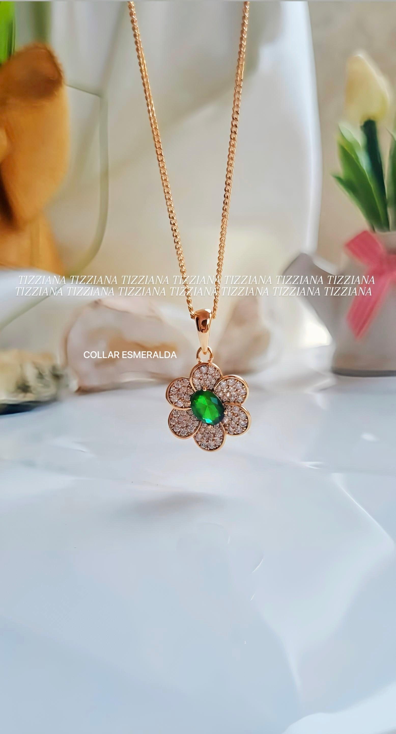 COLLAR ESMERALDA