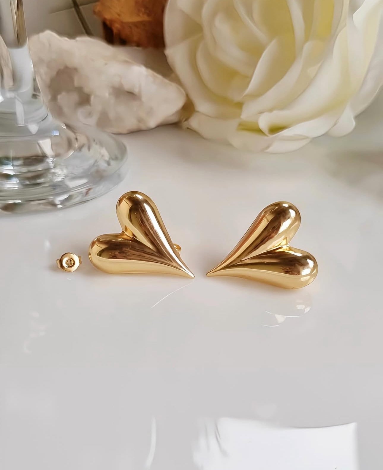 ARETES KAROLA